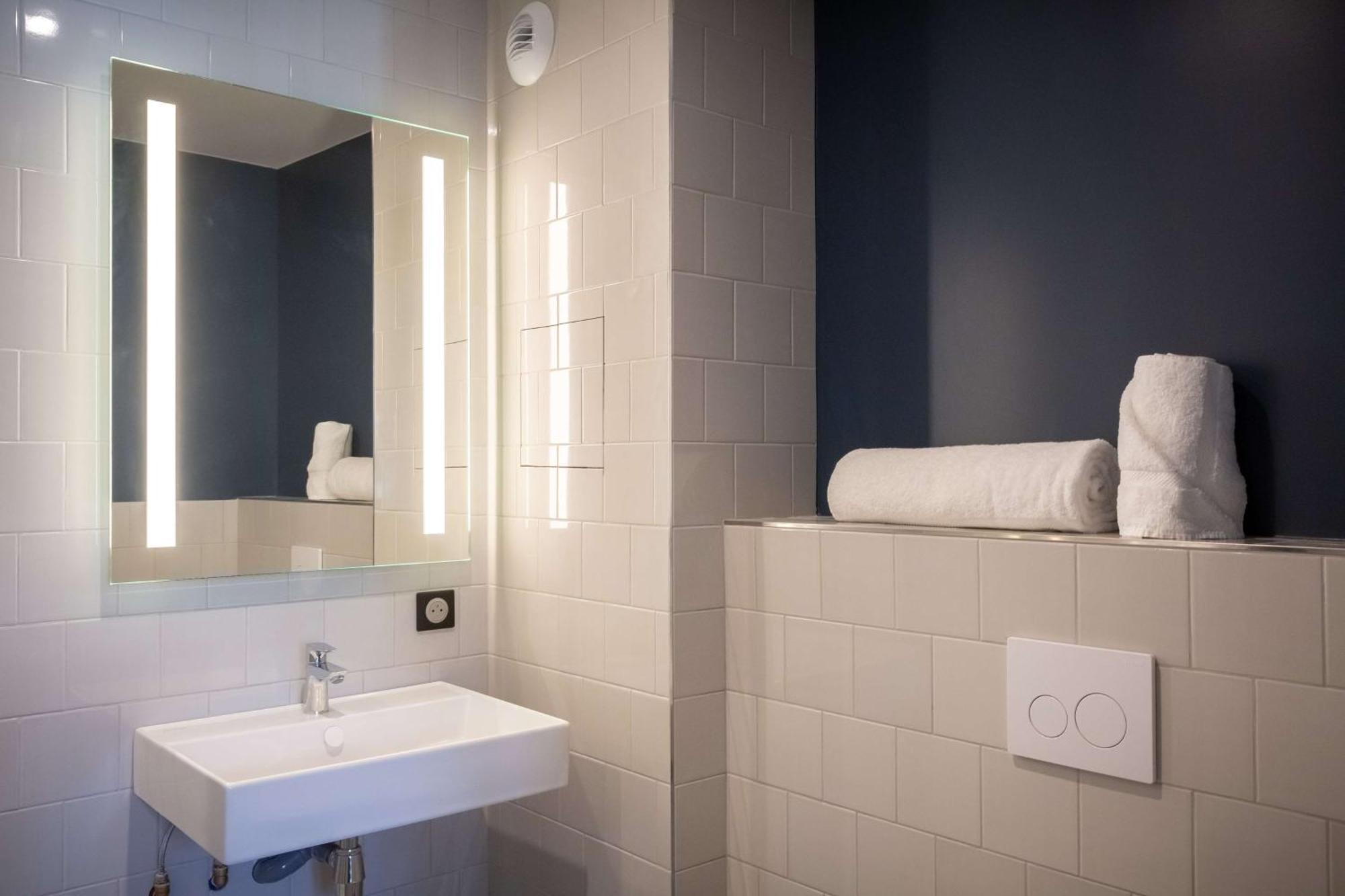 Hotel Western 11bauer Paris Saint-ouen Saint-Ouen (Seine-Saint-Denis)